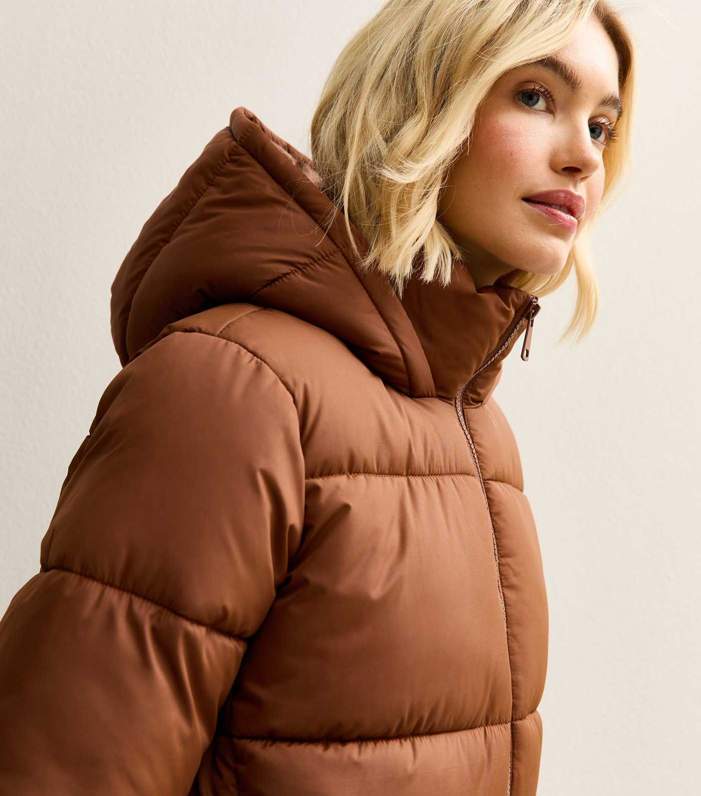 Tan Hooded Cropped Puffer Jacket | New Look | New Look (UK)