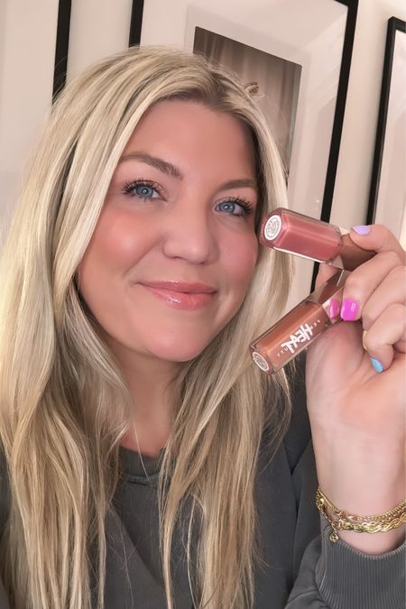 as seen on tiktok - my all time favorite lip glosses (and everything else i’m wearing today)

shade i’m wearing here is fenty glow, but the shade i am wearing in the tiktok videos (and my favorite shade) is fu$$y !! :)

#LTKunder50 #LTKbeauty