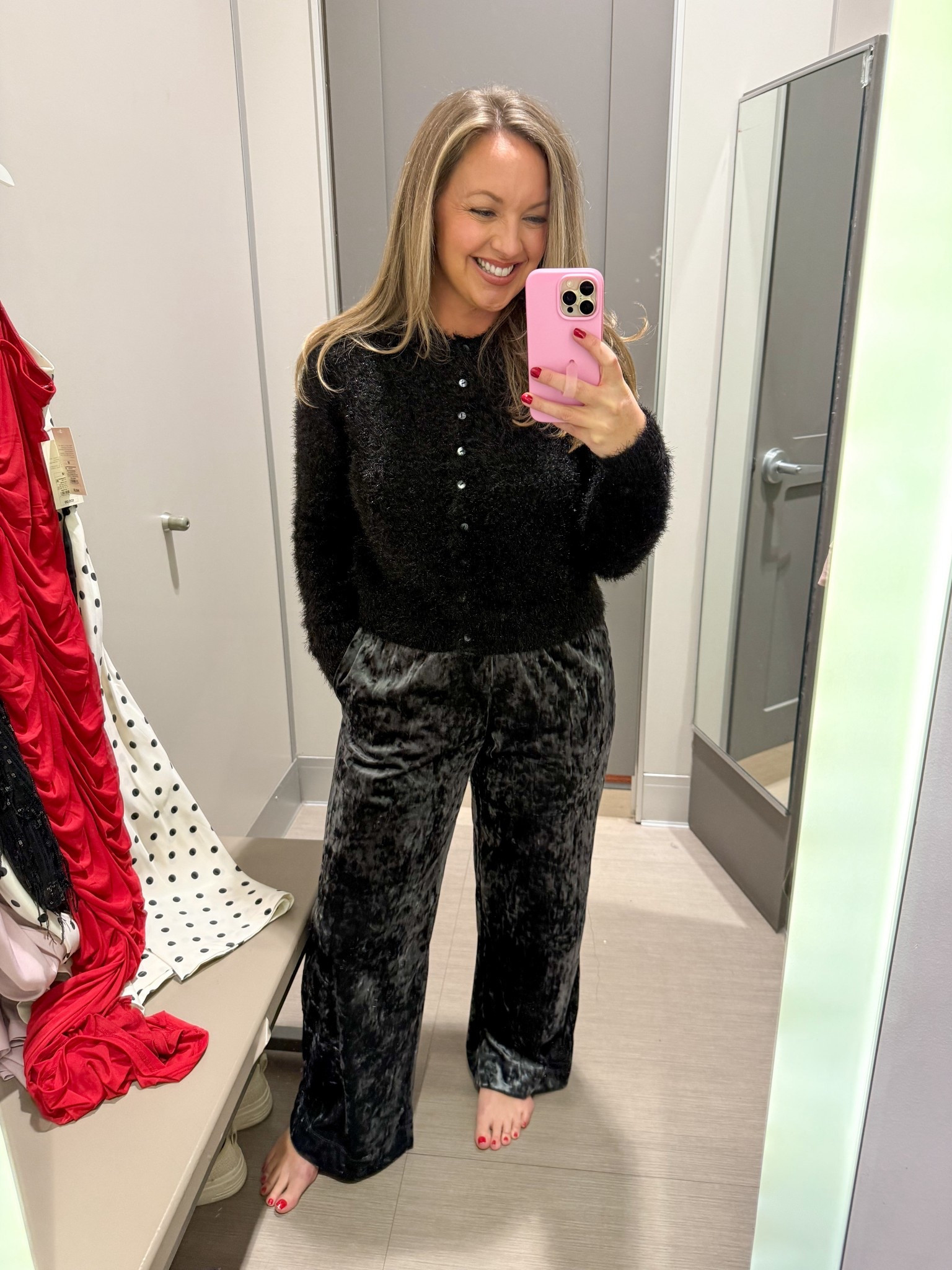 Love this holiday look! Perfect for the office or a chilly NYE party! 🎉 I am 5’5” size 8/10 wearing Medium in both!

New Year’s Eve outfit , holiday work outfit, comfy nye outfit , sparkle sweater , holiday sweater , Target fashion , Target Style 

#LTKSeasonal #LTKWorkwear #LTKHoliday