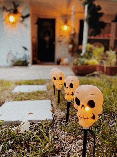 Cutest Halloween skull stake lights

#LTKSeasonal #LTKhome #LTKHalloween