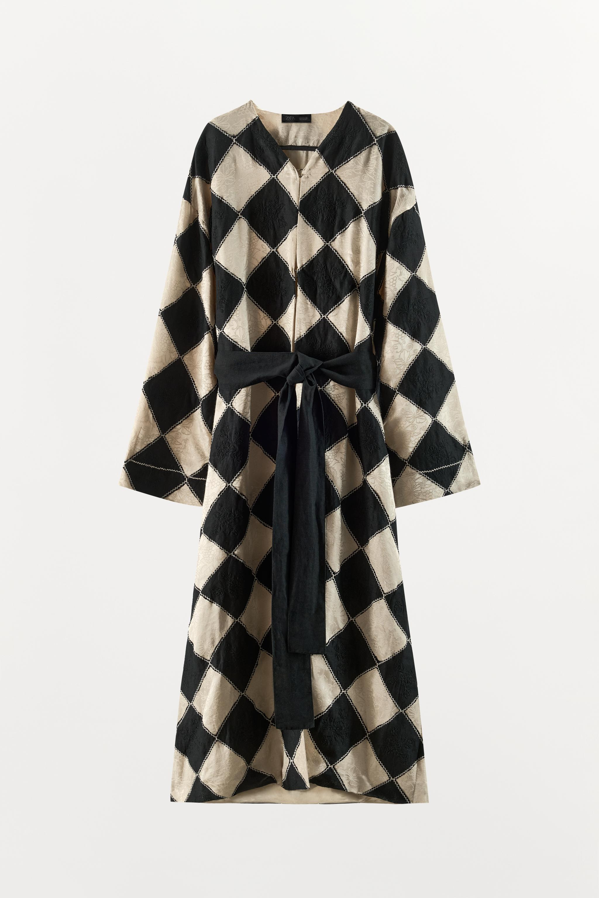 Ecru / Black7521/155/070 | Zara IT