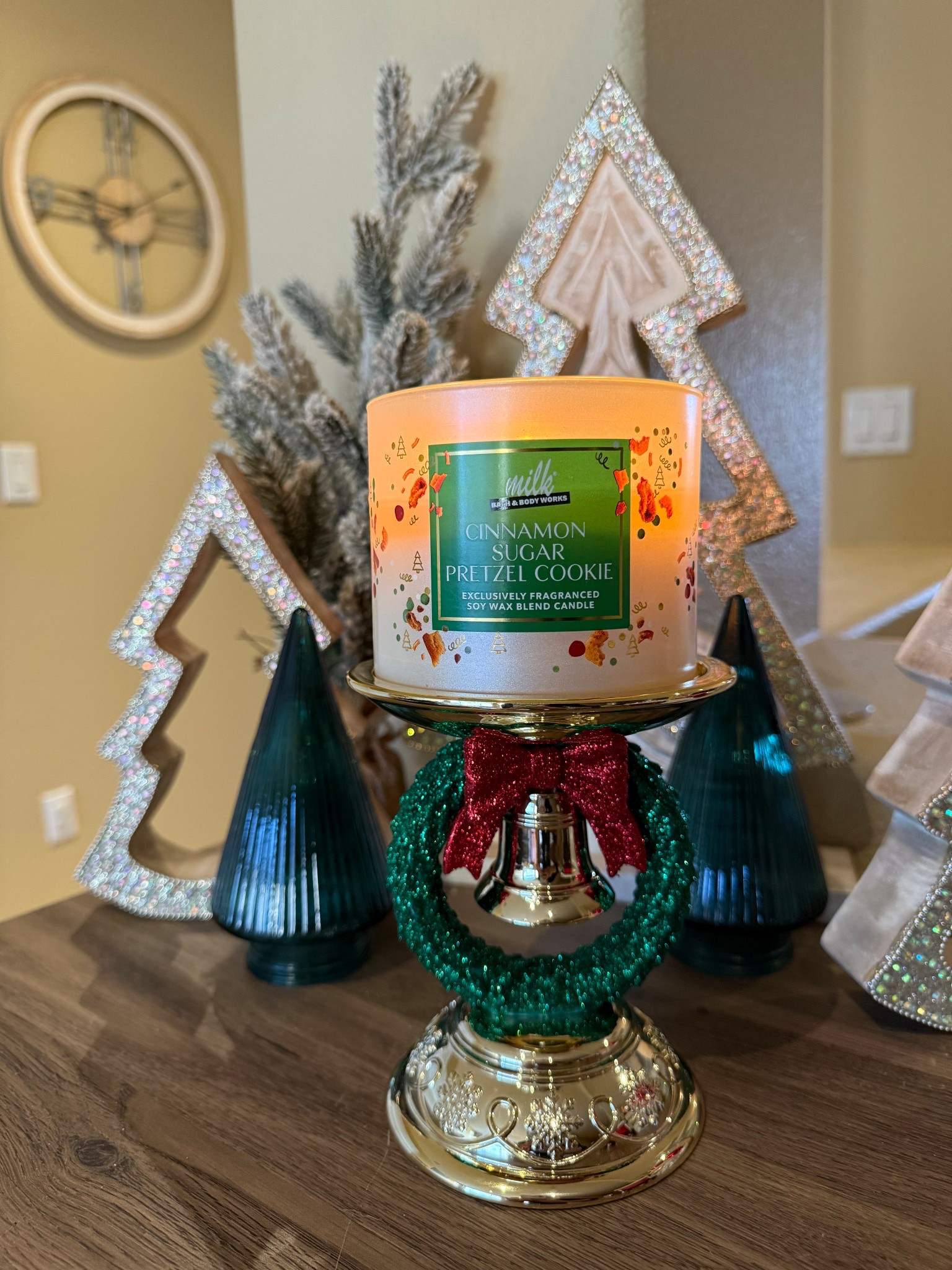 Cinnamon Sugar Pretzel Cookie 
🍪 🥨✨  

#LTKHoliday #LTKGiftGuide #LTKHome