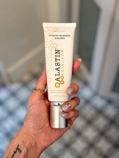 Major sale alert so sharing agai!!! I’ve been using this Alastin tinted moisturizer a little more lately and I’m starting to really like it!. Plus, it’s in major sale right now now for under $16. I got it on sale for $34 and it’s usually $60 so this is a major steal!!!

#LTKBeauty #LTKSaleAlert #LTKFindsUnder50