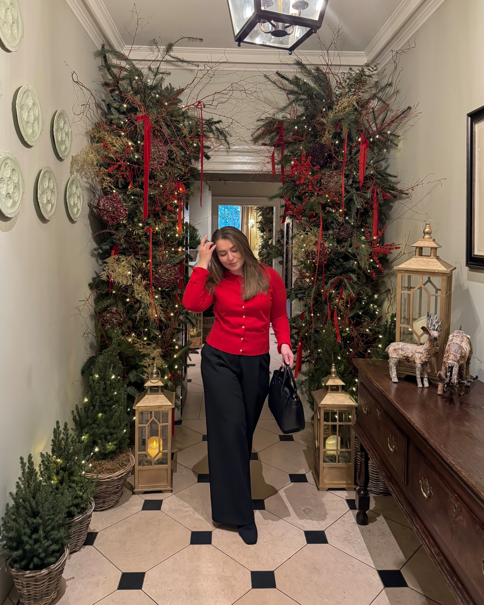 Red cardigan 

#LTKuk #LTKwinter #LTKfestive