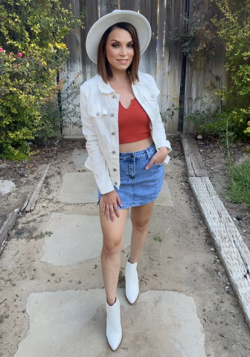 Fall Pumpkin Patch Outfit Inspo 

#LTKFallSale #LTKSeasonal #LTKHalloween