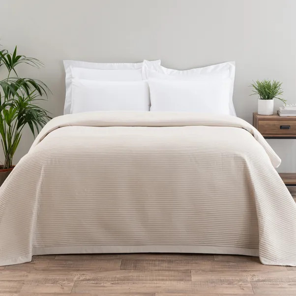 Spencer Pinsonic Bedspread | Dunelm (migrated)