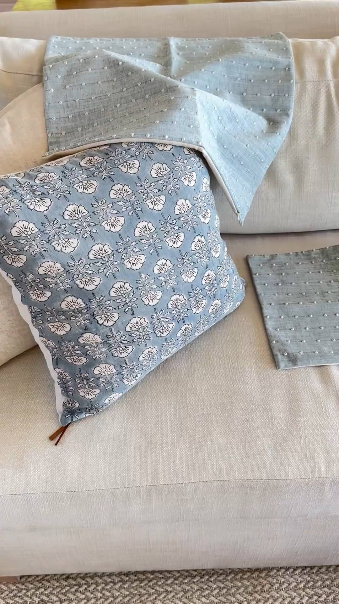  Putting together pillow combos! Wanted to add a 3rd pillow with a pattern but something subtle! Also the plain pillow covers are a win from Amazon! 

 

#LTKHome