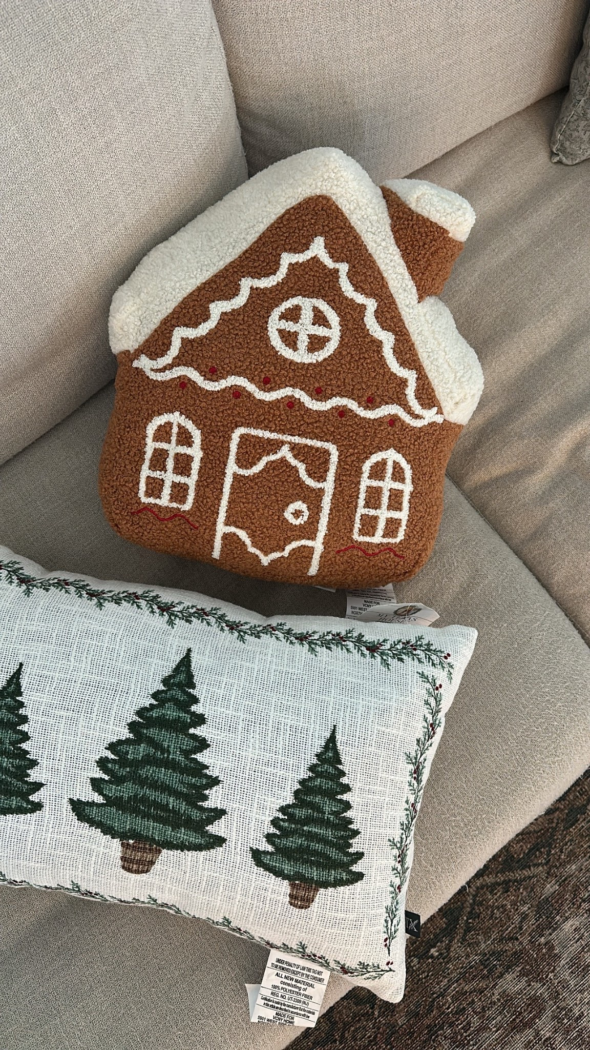 Holiday pillows!!❤️❤️❤️

Christmas pillows/ holiday/ Walmart 


#LTKSeasonal #LTKHoliday #LTKHome