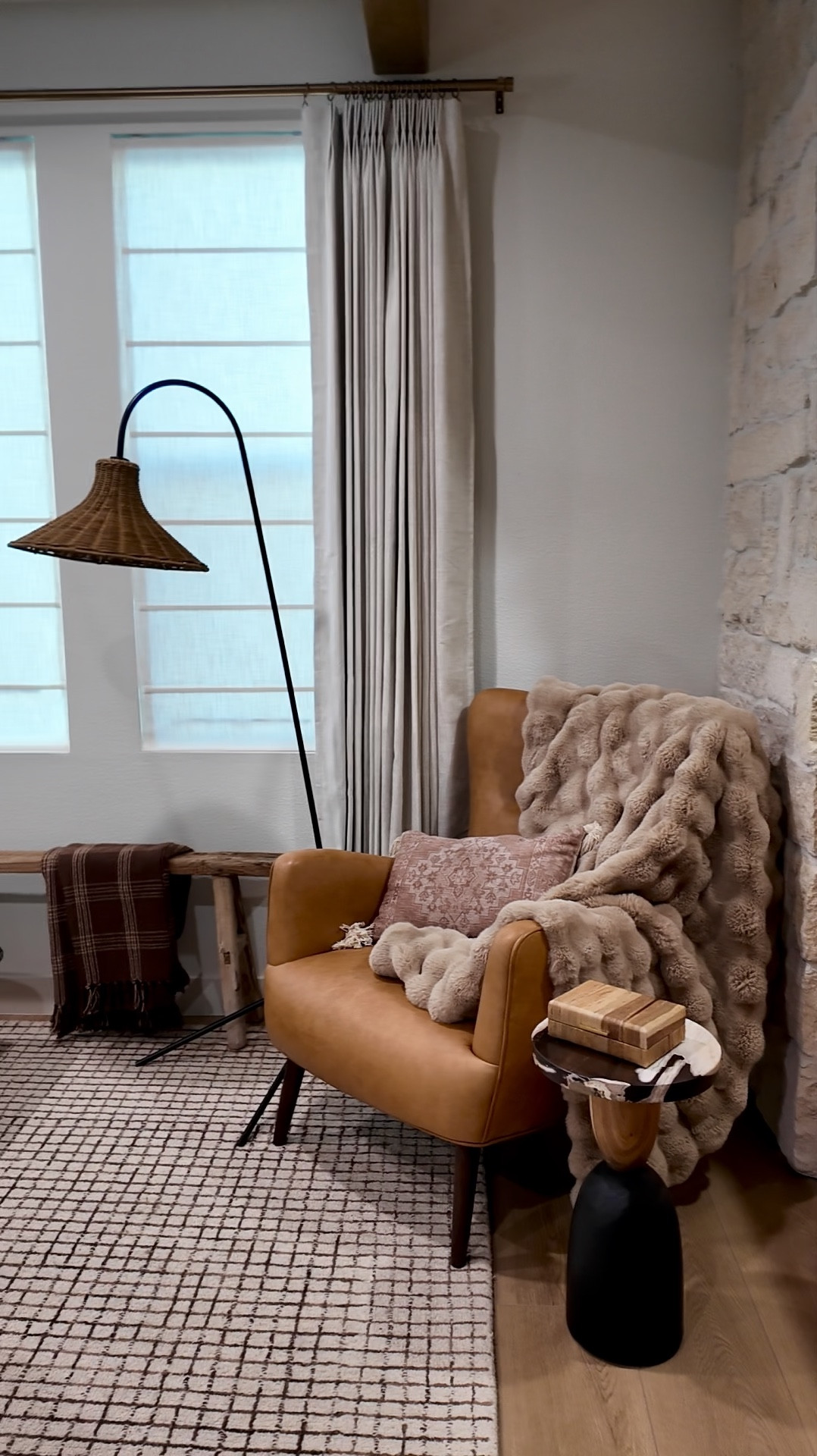 Loving our new floor lamp. Designer dupe!! 

#LTKHome #LTKU #LTKStyleTip