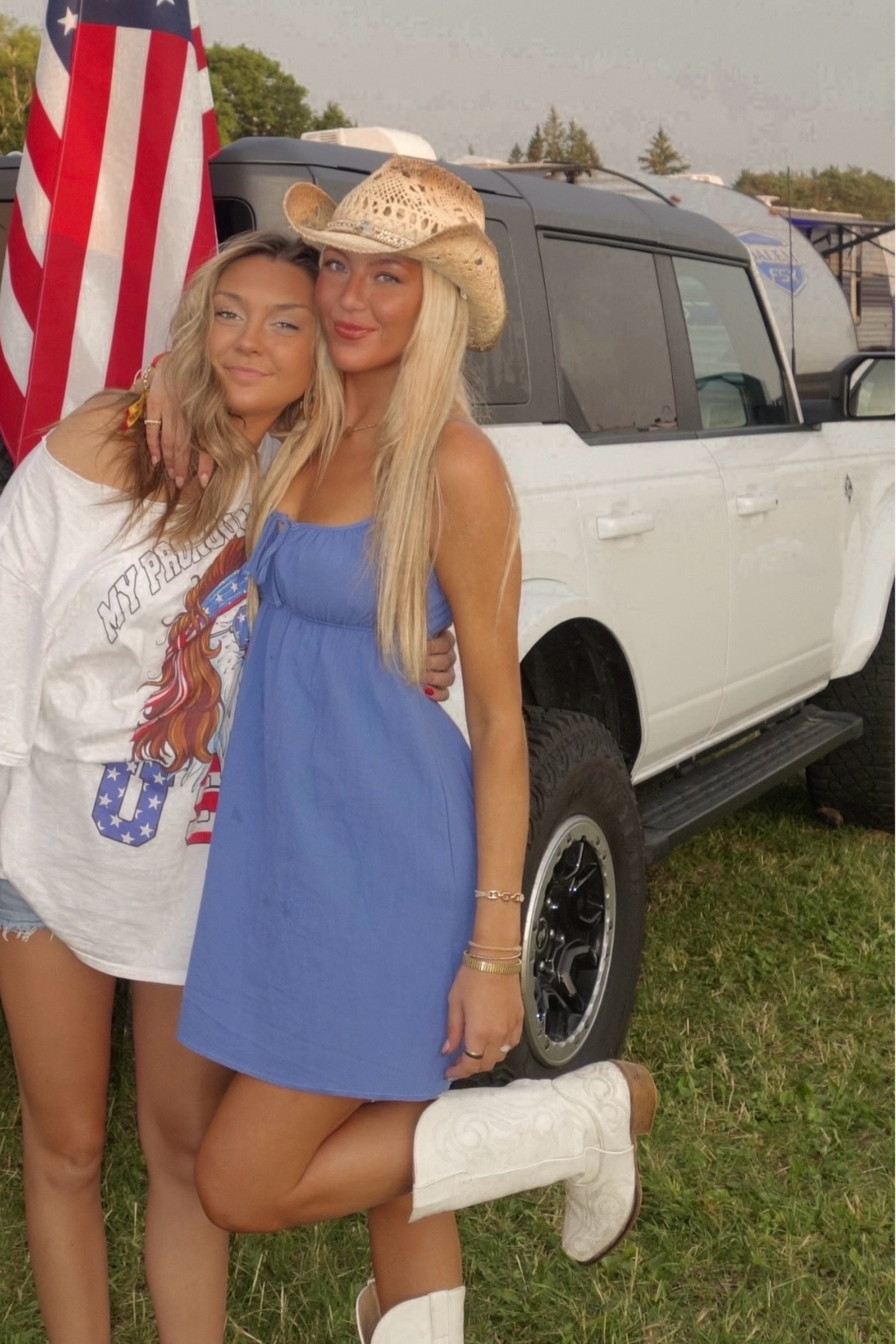 Size 4 dress 
Size 9.5 boots 