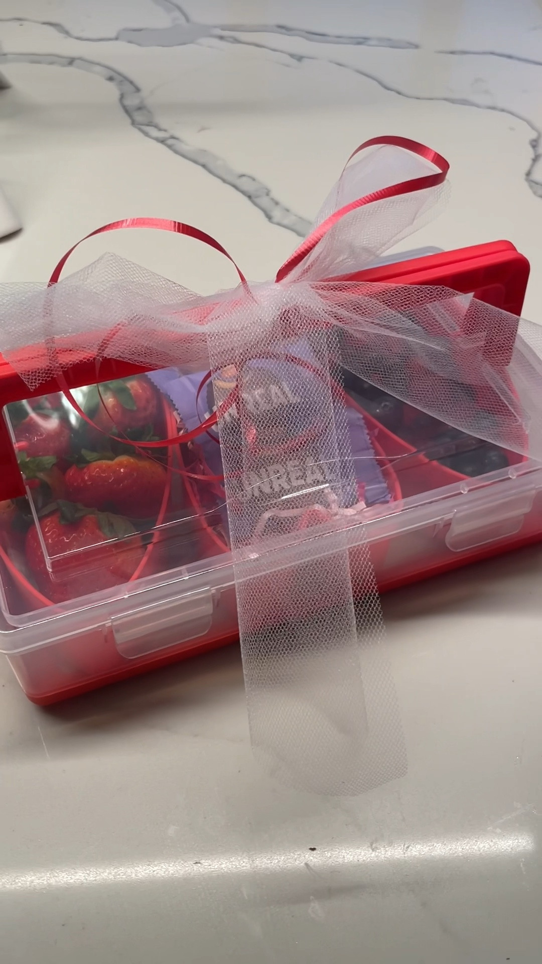 Sharing our Teacher love snackle boxes this year for Valentine's Day! These love baskets are from target. I added some crinkle paper, some ribbon and included fresh fruit and chocolate. 

You could change it up and put gift cards, lipgloss, socks, eye masks, tea, etc. 

#LTKValentine