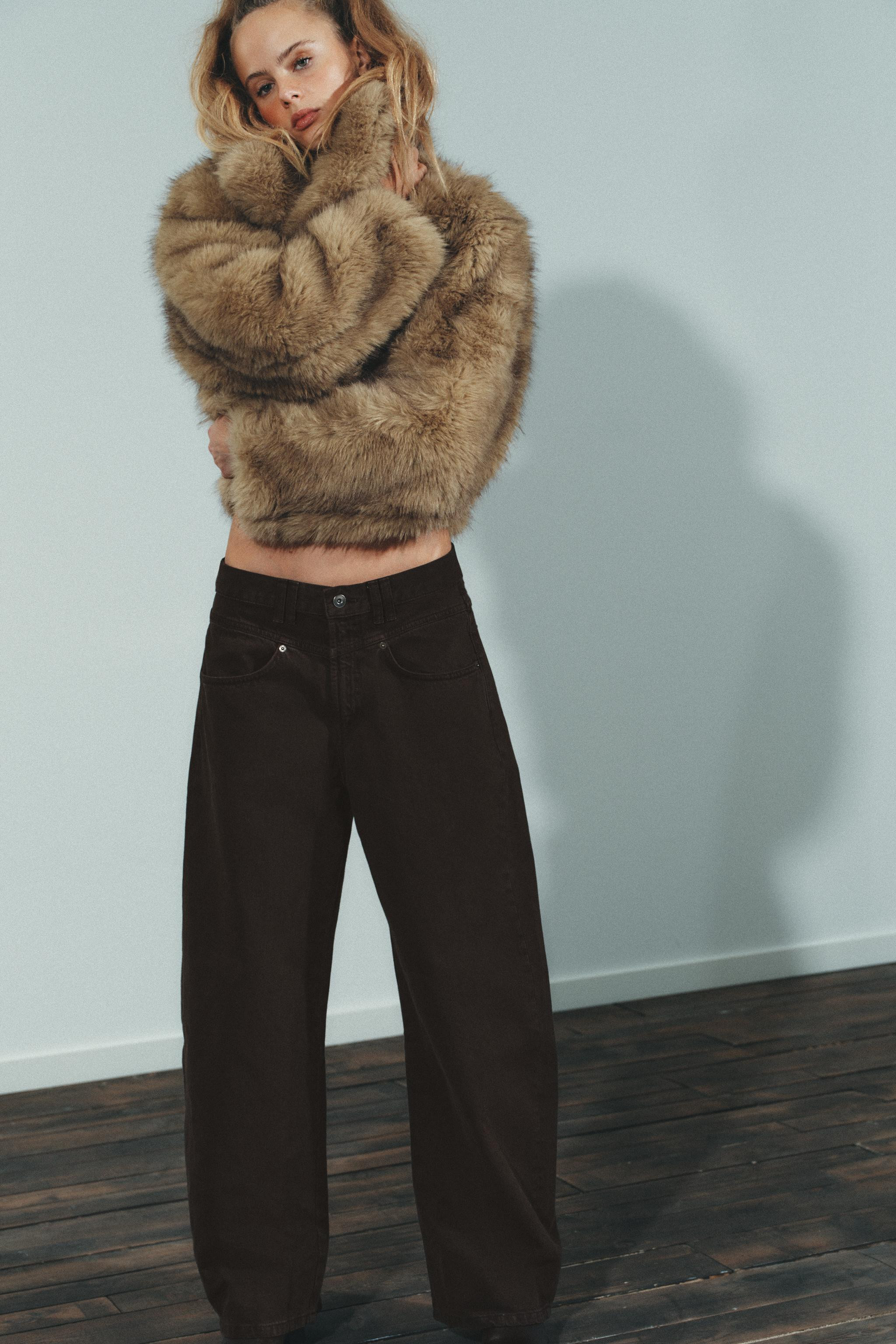 TRF LOW RISE BAGGY BARREL JEANS | Zara US