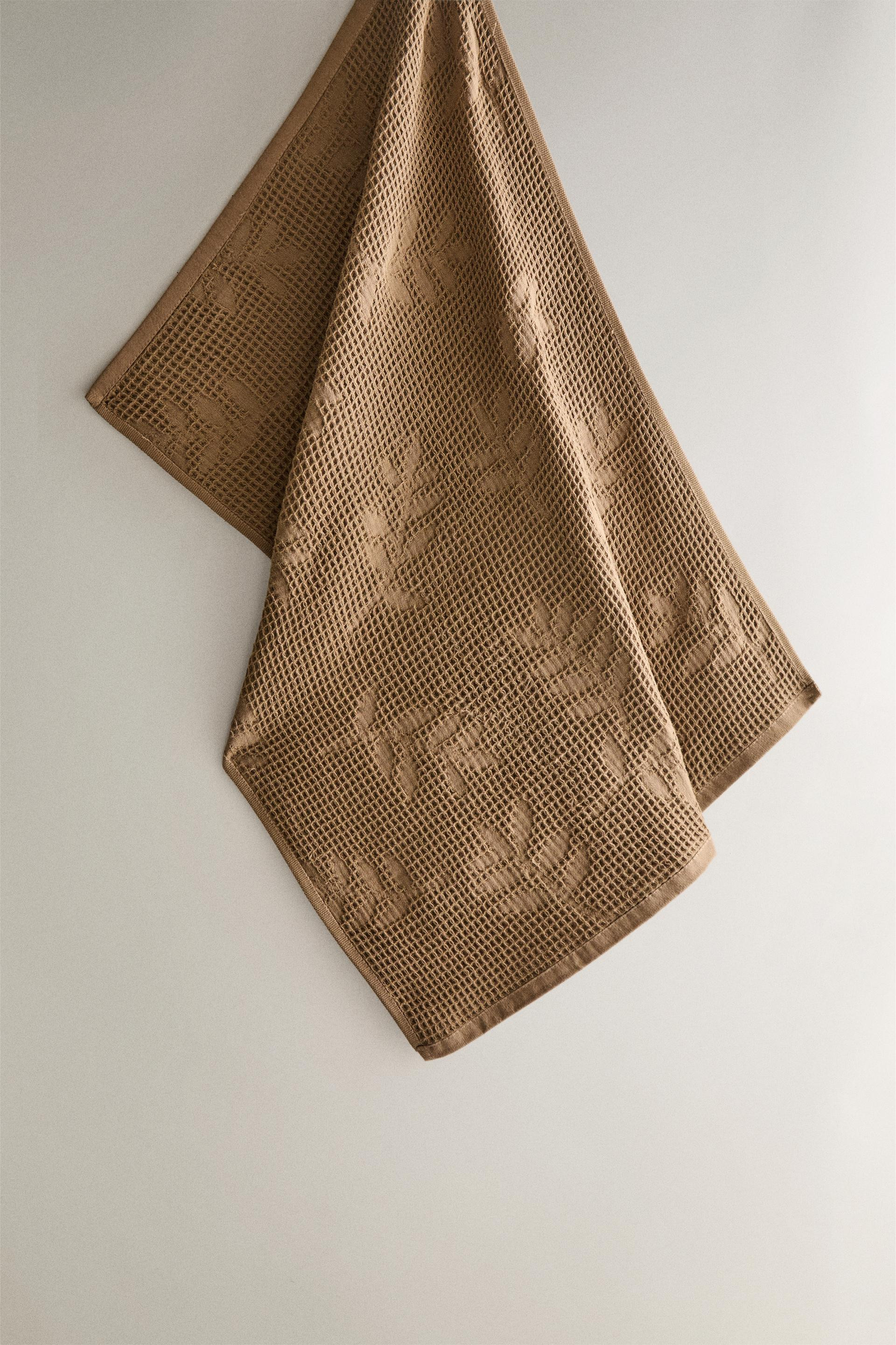 WAFFLE-KNIT KITCHEN TOWEL - Brown - 27,5 x 19,5 " | Zara US