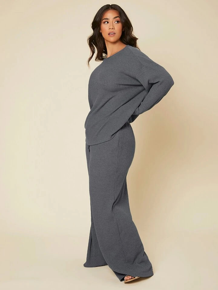 SHEIN BASICS Plus Solid Drop Shoulder Tee & Pants Set | SHEIN