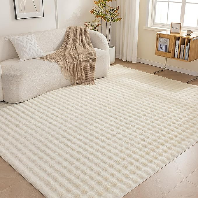 Amazon Basics Indoor Area Rug, 3D Bubble Washable Home Decor Carpet for Living Room, Bedroom, 4' ... | Amazon (US)