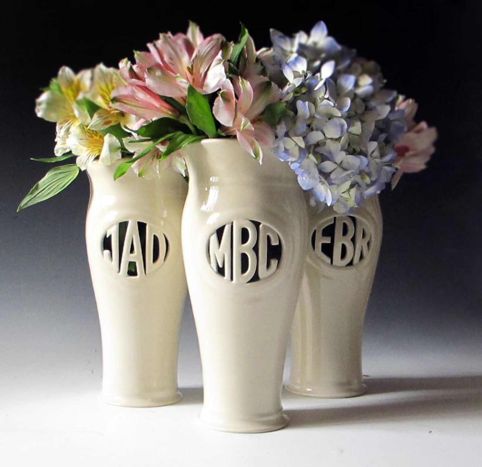 Custom Monogram Vase Personalized Wedding Anniversary - Etsy | Etsy (US)