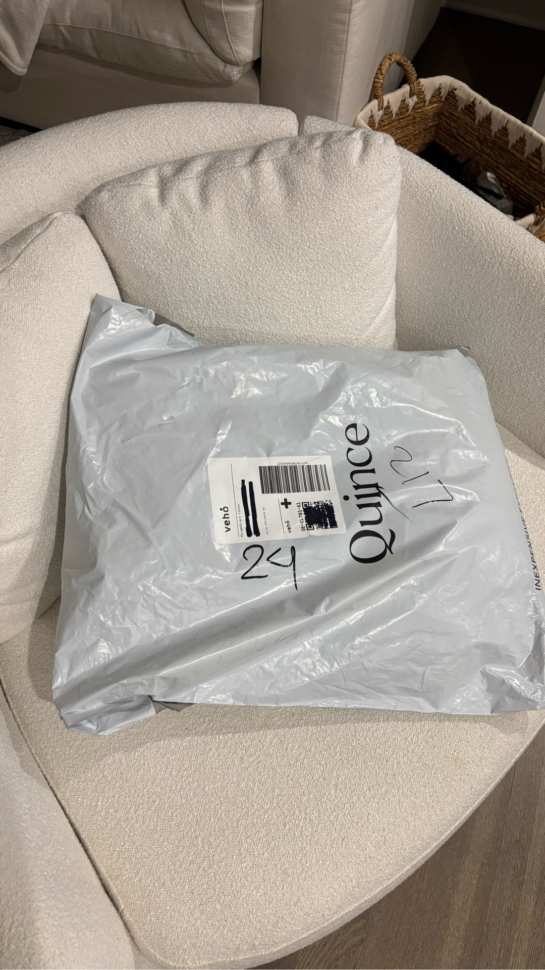 Christmas came early with quince!! I tagged the exact jacket I got below!! I love it because it has built in hand warmers and a detachable hood! I got a size medium in shiny black!

#LTKHoliday #LTKGiftGuide