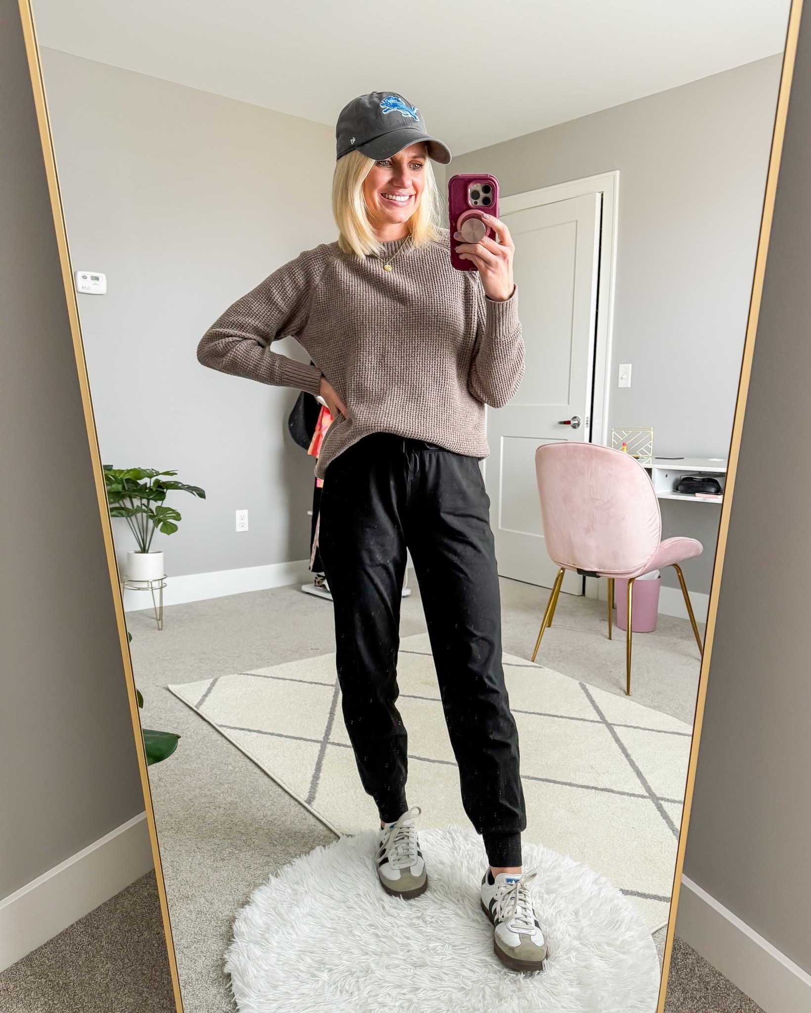 What I wore this week! 
Sweater- sold out, linked similar 
Joggers- old, linked similar 

#LTKOver40 #LTKStyleTip #LTKSeasonal