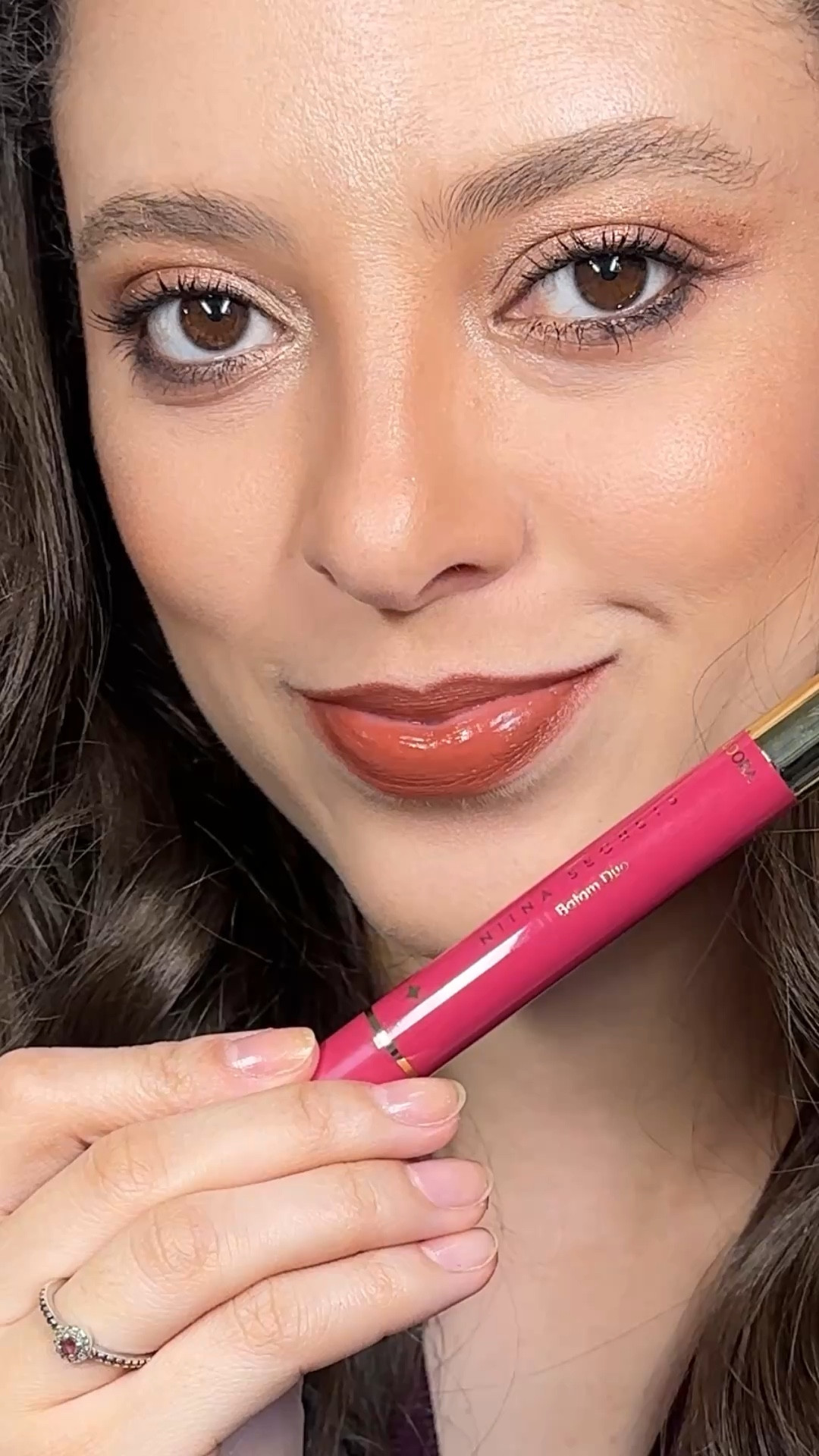 Lápis de boca e batom tudo junto! 
Niina arrasou! 


#LTKpromo #LTKbrasil #LTKbeleza