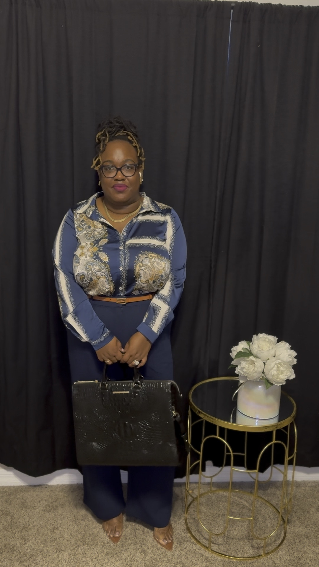 Another Corporate Baddie OOTD

Navy blue and brown have been my go to lately. This outfit definitely was a hit. What do you all think?



#outfitinspo #outfitideas #outfitoftheday #corporateootd #blackwomeninsocialwork #officeoutfitinspo #workoutfits #officelook #simplebutcute #blue #workplace #oldnavy #toryburch #corporatebaddie

#LTKWorkwear #LTKNYFW #LTKPlusSize