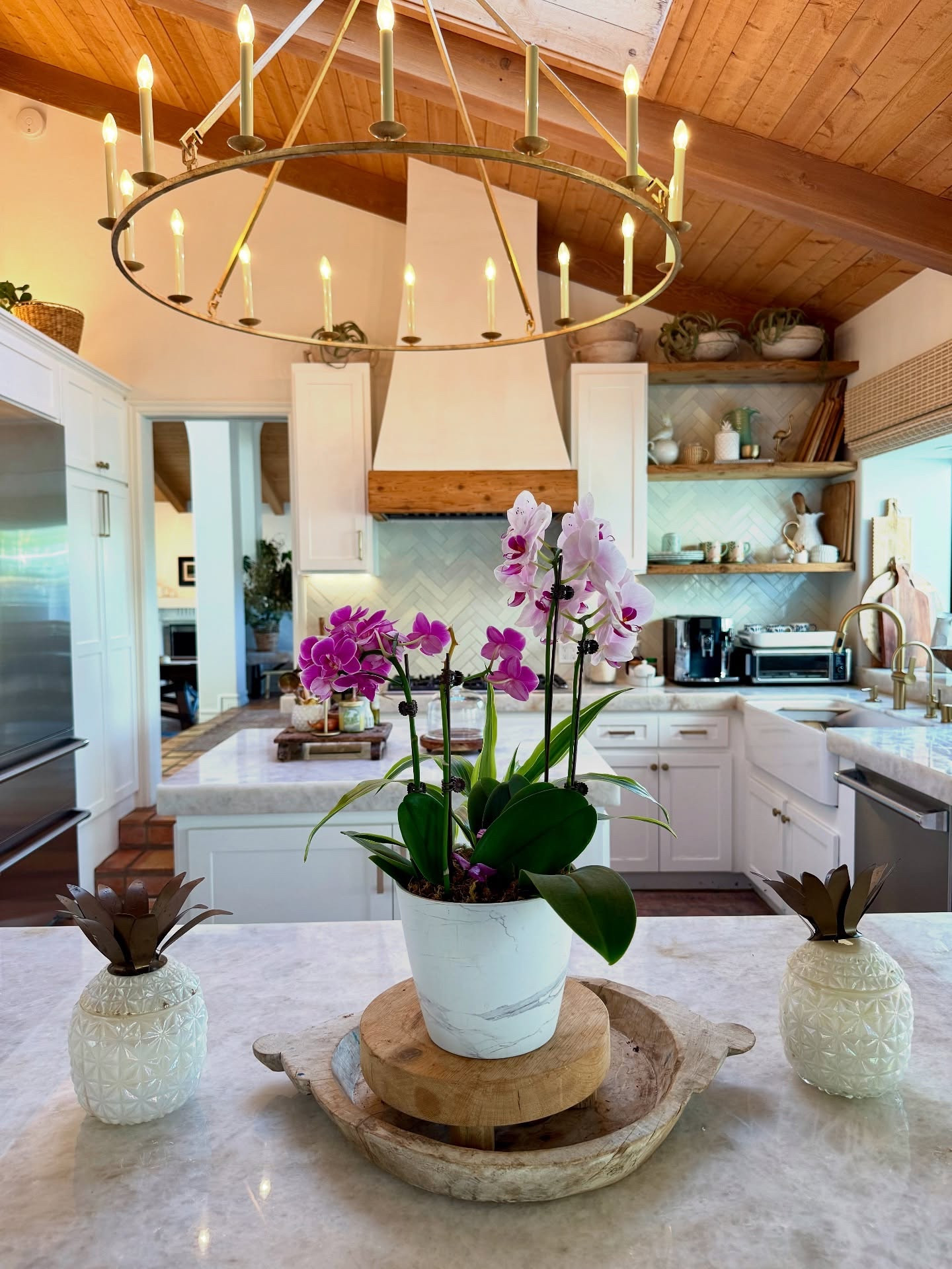 ✨🌟My home makeover “inside edition!” ✨⭐️

From drab to fab, don’t miss the reveal! 😉

Wait until you see the
‘after’ it’s worth the swipe. 😘

Follow @marneystidbits

#marneystidbits #homemakeover #homeproducts #homedesign #homedesignideas #barstools #cuttingboards #tile

#LTKHome #LTKStyleTip #LTKSeasonal