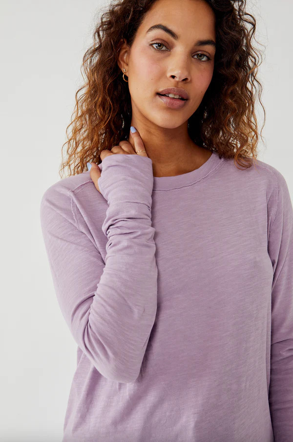 FREE PEOPLE ARDEN TEE IN MAUVE MOUSSE | Indigeaux Denim Bar & Boutique