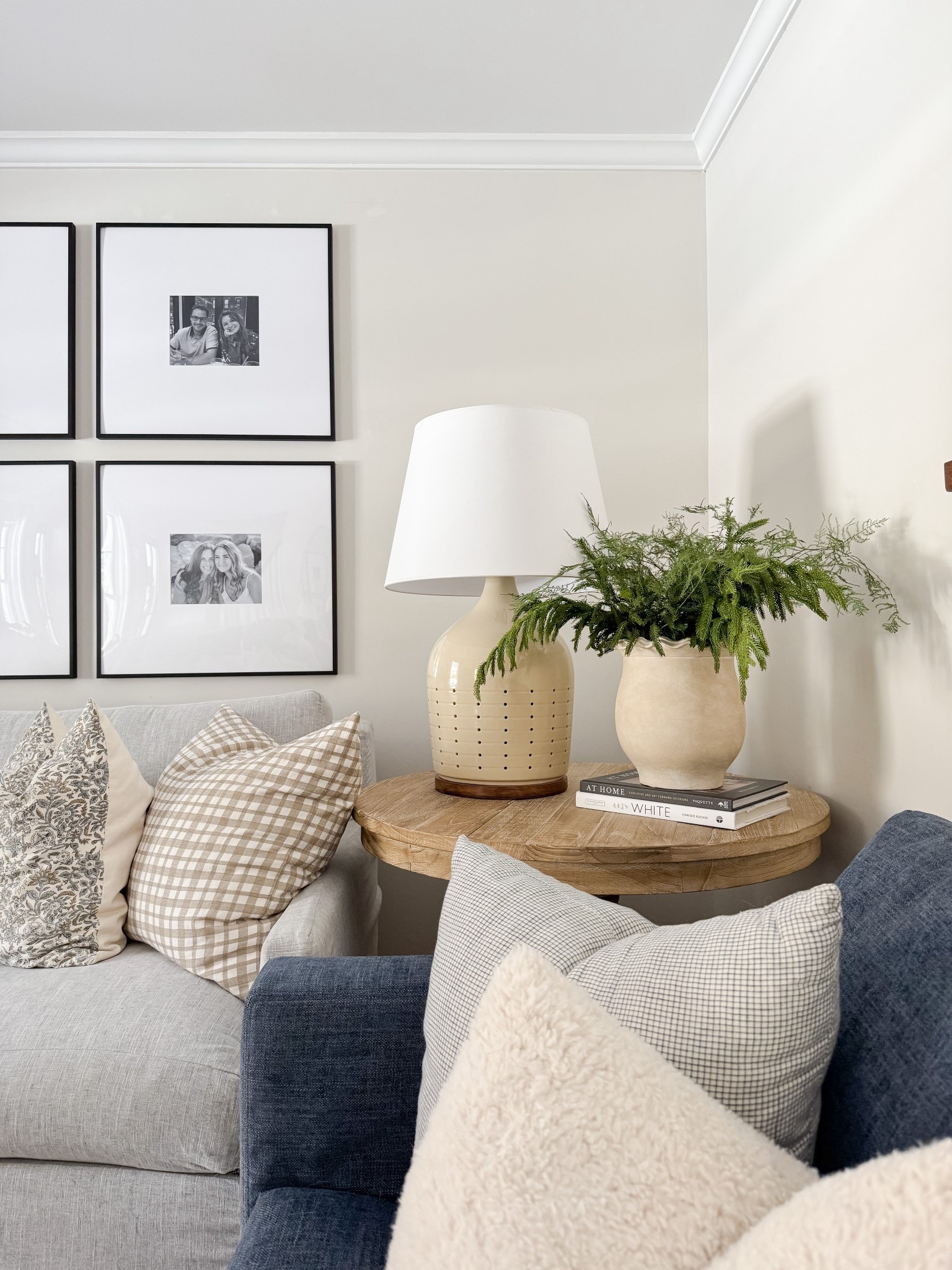 Cozy Living Area 

Neutral home  Home design  Coastal home  Trending home decor  Home styling  Living area gallery frames

#LTKHome