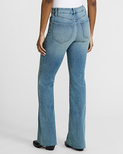 High Waisted Light Wash Patch Pocket Flexx '70s Flare Jeans | Express