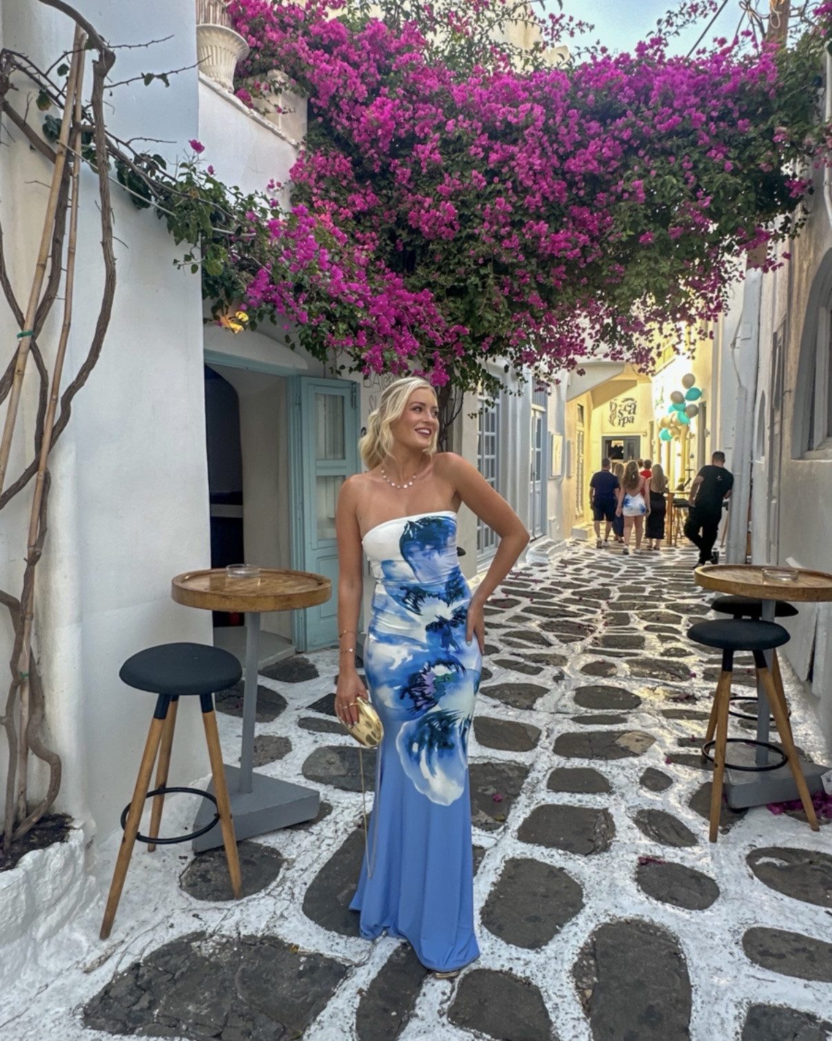 Holiday outfit inspo 💙
