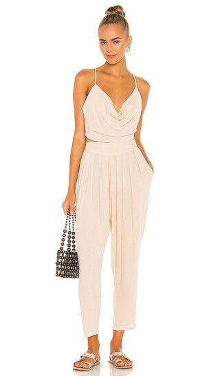 Tanah Solid 80s Pleated Trouser in Doe | White Pants Outfit | Spring Pants | Pant Set | Matching Set | Revolve Clothing (Global)