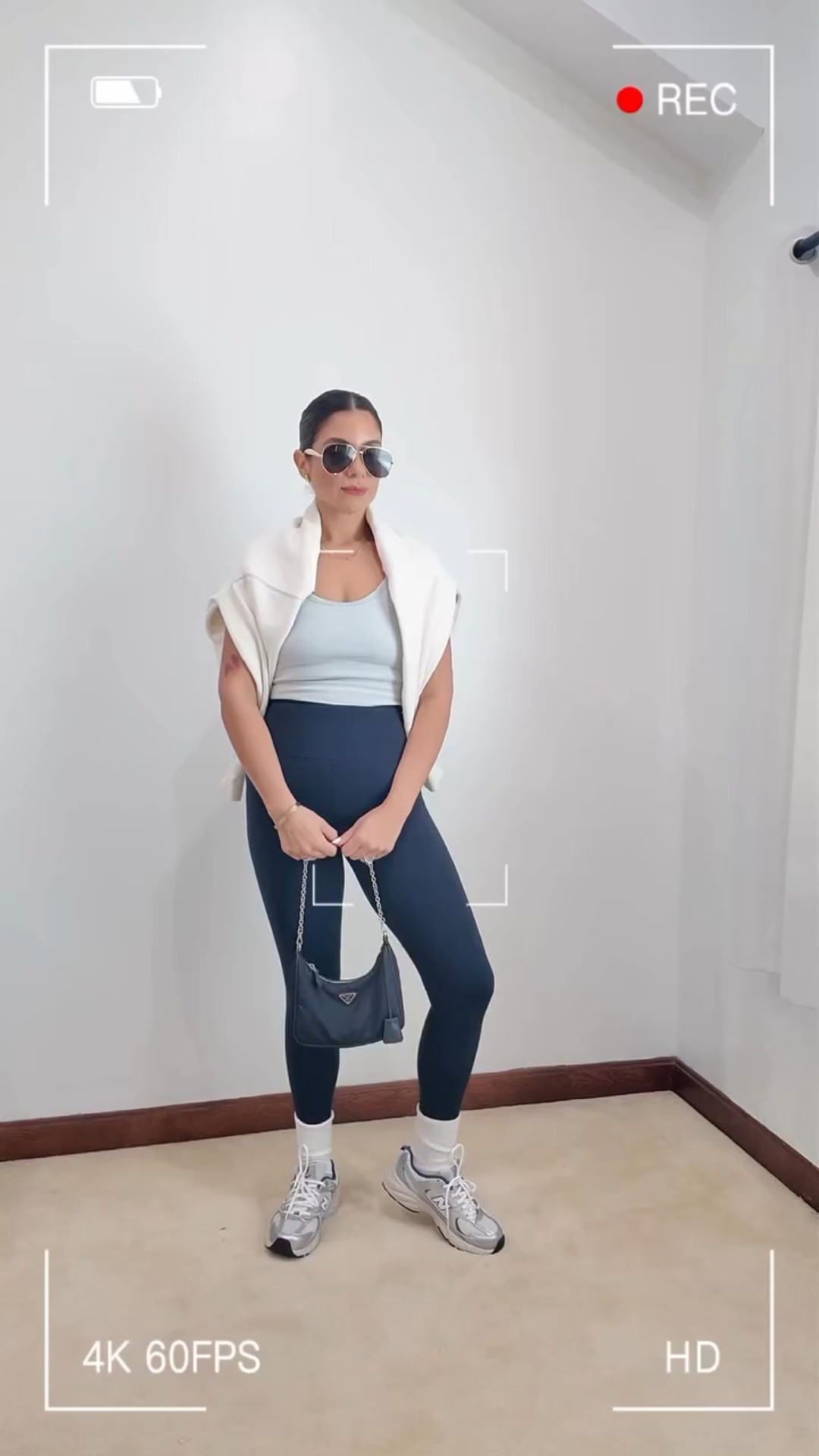 Because sometimes the real accessory is… the toddler cameo 😂👶✨
Leggings + sneakers = survival fit, pero let’s be honest, it’s the attitude that makes it a mom fit.

👉 Save this for your next comfy day inspo
👟 Comment “link” if you want the outfit details

#MomLifeUnfiltered #GRWM #MomFit #ComfyAndCute