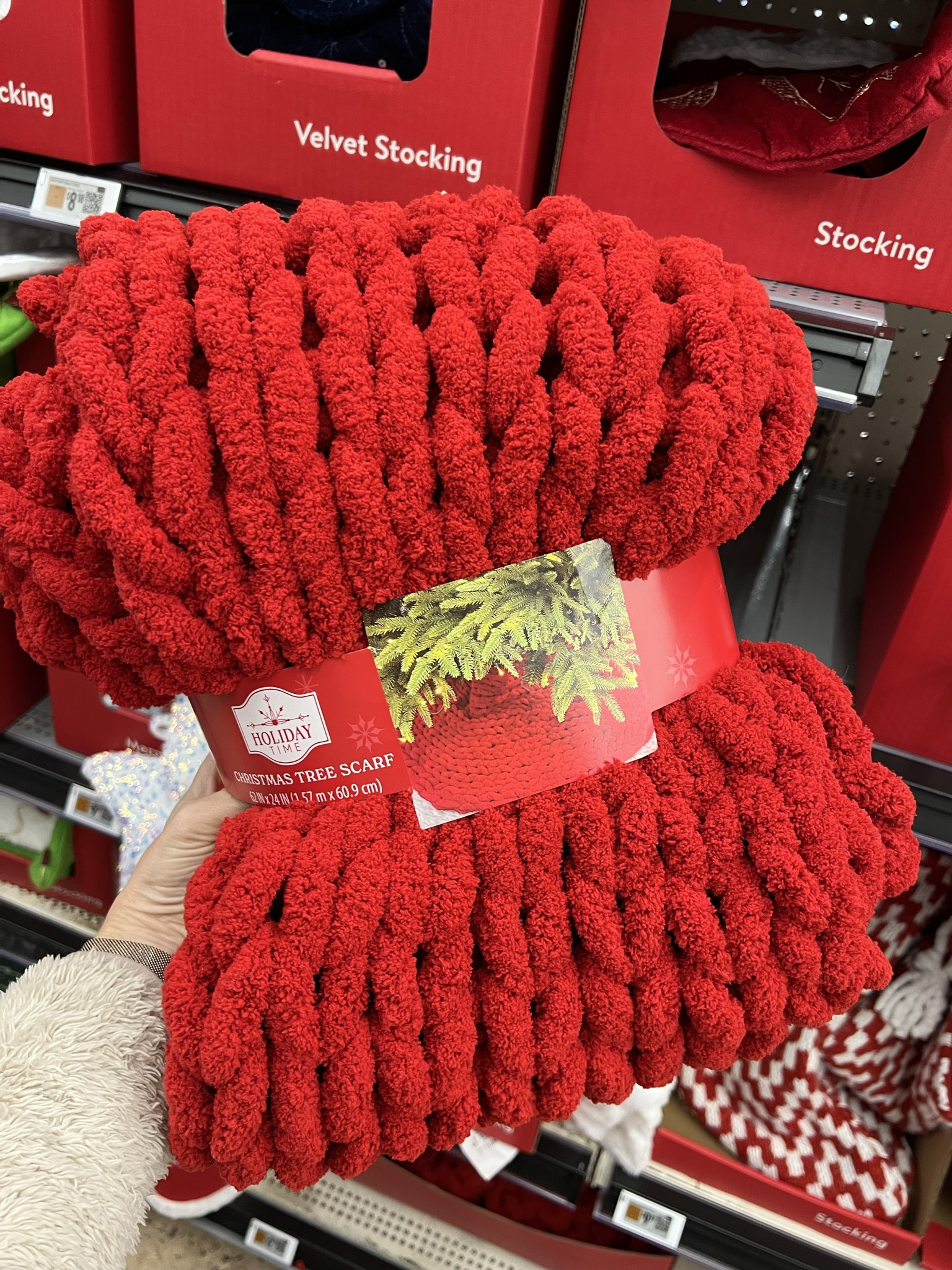 Chunky knit Christmas tree skirt blanket #potterybarn look for less 

#LTKHoliday #LTKHome #LTKFindsUnder50