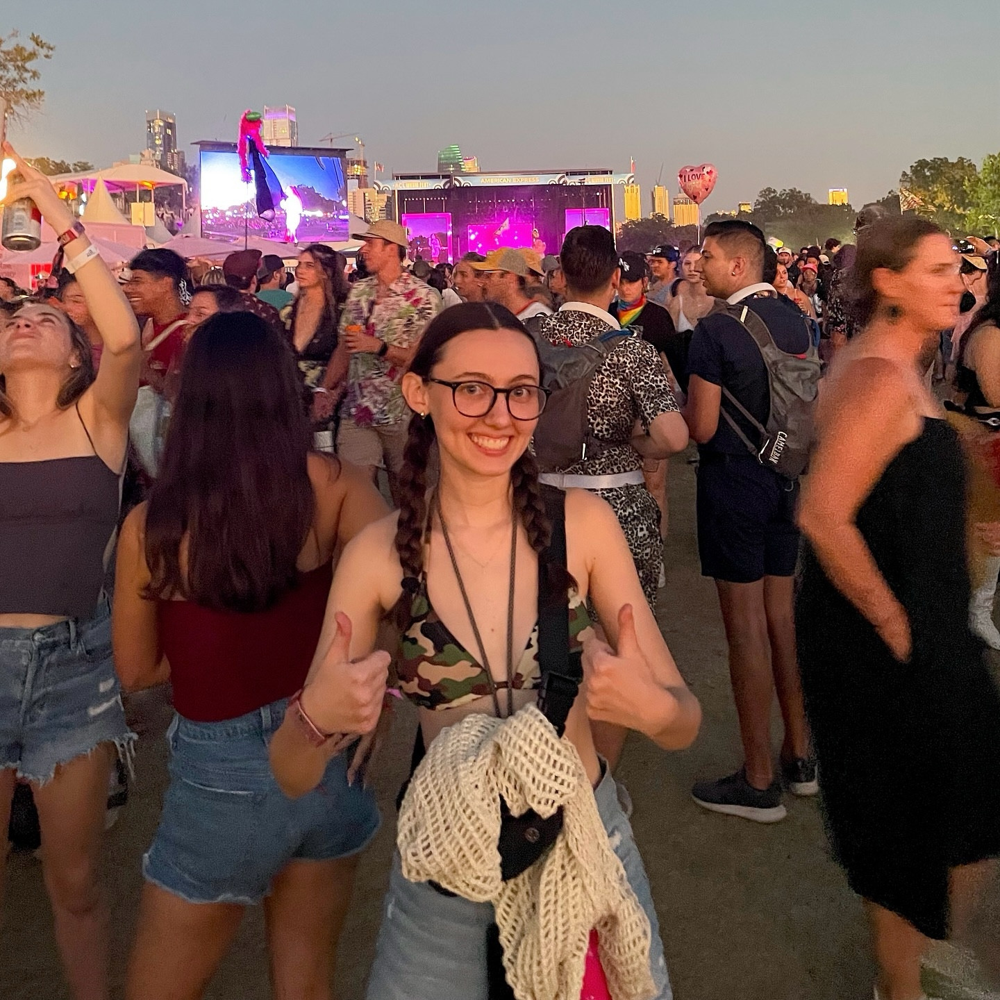 bikini: target
shrug: claire’s
shorts: bdg
shoes: nike