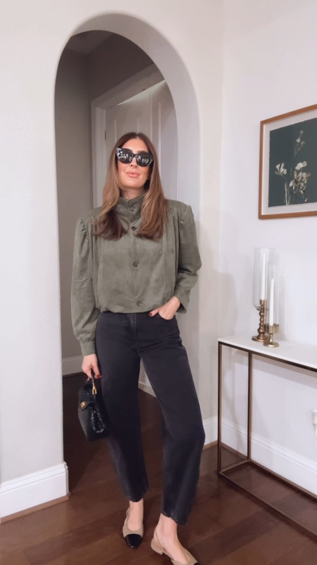 Fridays are for lunch with your bestie 👯‍♀️ Got in this faux suede jacket a couple weeks ago and haven’t gotten around to sharing it! Also, these new barrel jeans are quickly becoming a go-to for me, and you can’t beat the price 🙌🏻

#LTKdayinmylife #LTKootd