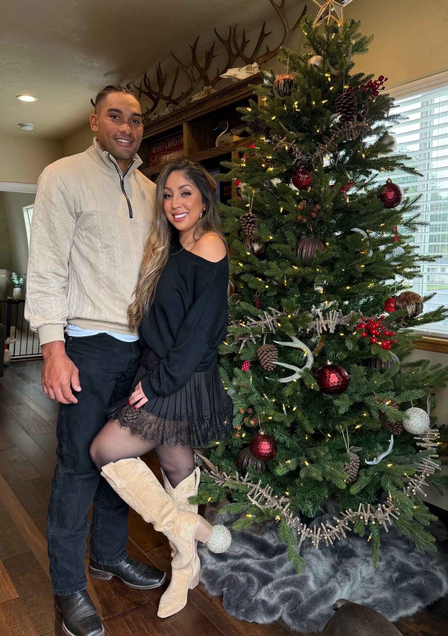 Perfect date night outfits! 🥂💋 My entire outfit is from Amazon! Wearing size medium in sweater for oversized look. @amazonfindsandfashion 

#LTKootd #LTKMens #LTKPetite