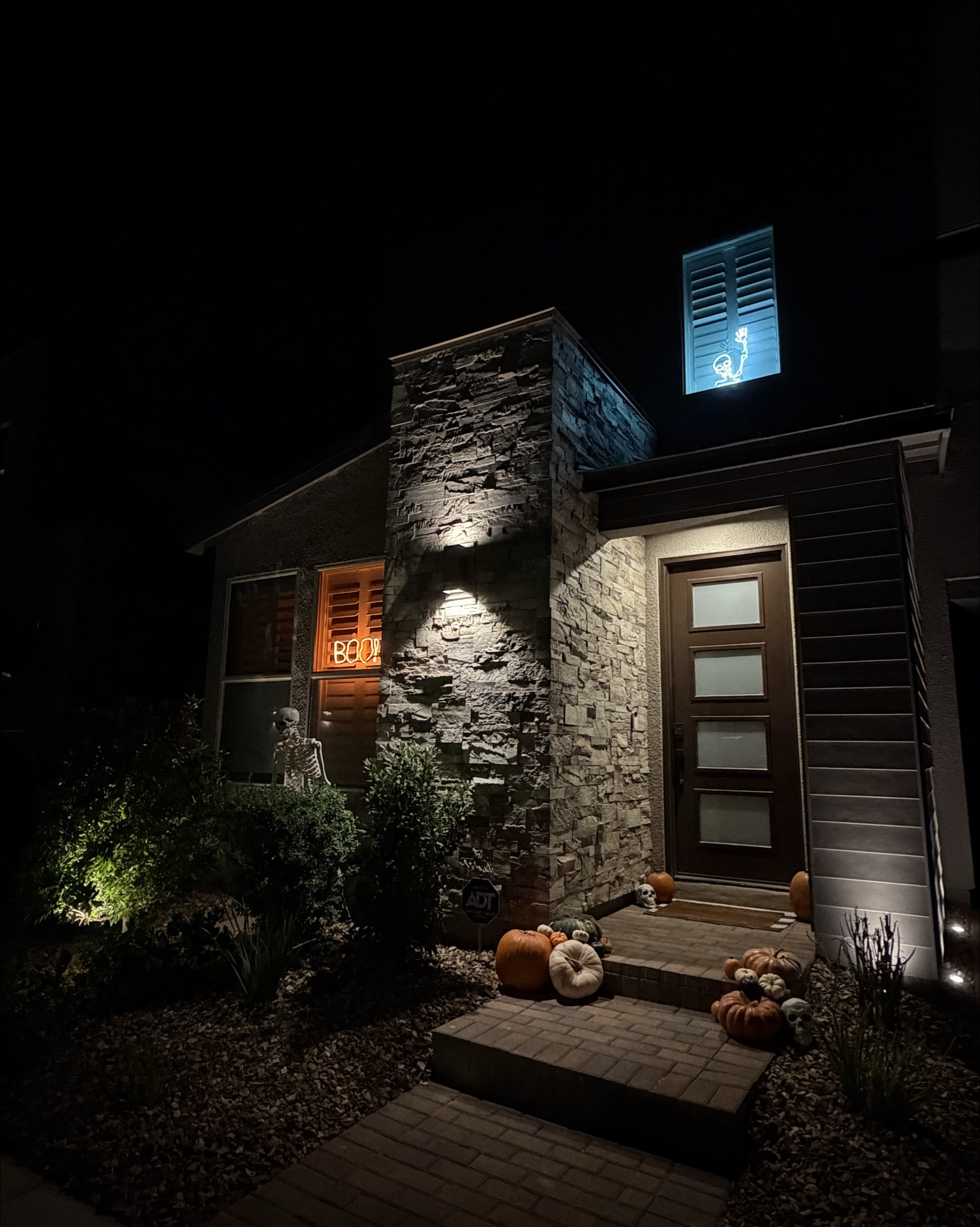 Obsessed with these inflatable ghosts! As some one who loves seasonal decorations but hates when they take up space in the off-season, these are perfection!

#LTKHome #LTKSeasonal #LTKHalloween