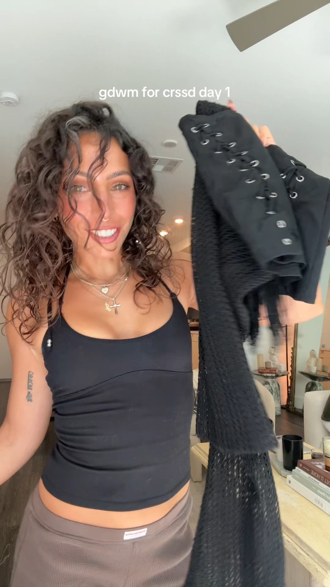 crssd day 1 outfit 🖤🪩🐍

#LTKFestival #LTKootd