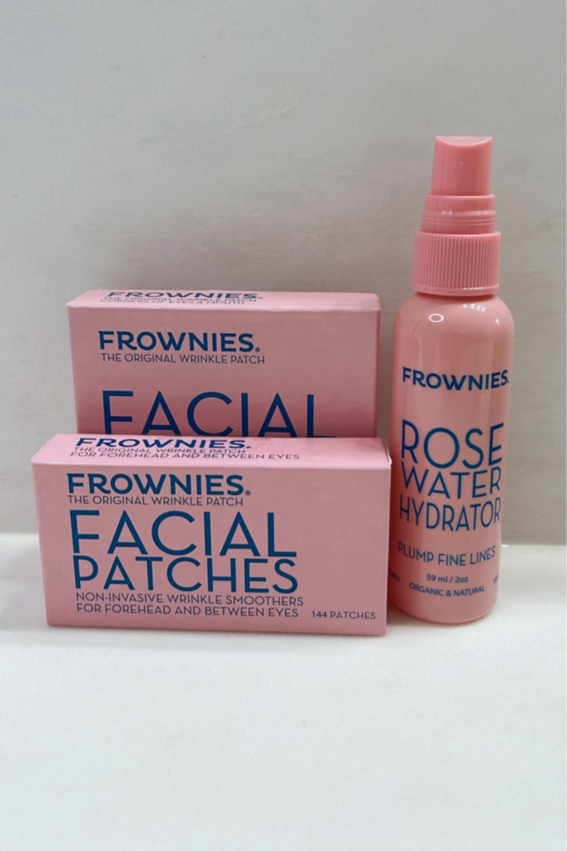 On day #3 of using my @frownies & so shocked with my results already! So glad I jumped on this train 🥳 


Shop my selections below 👇🏻 

#beauty
#naturalbeauty

#LTKBeauty #LTKFindsUnder50