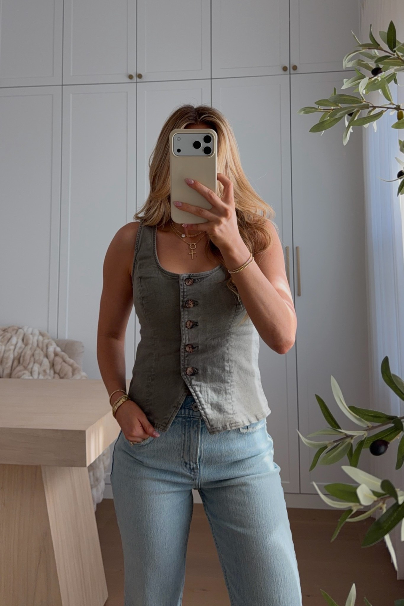 love this denim top from abercrombie! wearing an xs. code: AFCARRIE this weekend