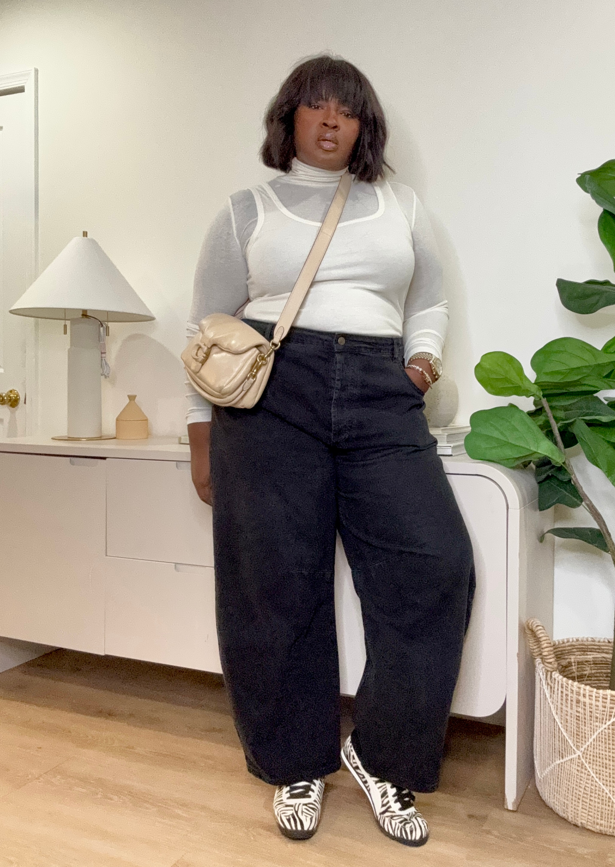 This is my go-to when I have a million things to do but still want to feel cute. Comfortable, flattering, and zero fuss. Soft turtleneck that doesn’t itch + jeans that actually fit? Say less.  #LTKDaily #MomOutfits #CasualChic #FallFashion #ComfyStyle #RealLifeStyle #NeutralLooks #OOTDShare #DenimStyle #FashionMustHave 

 #LTKHoliday #LTKootd #LTKMidsize
