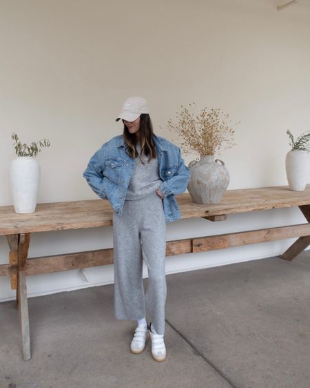 Jenni Kayne loungewear for the ultimate mom outfit 〰️ Marina pants and pullover. TYLER15 always saves or use RESET20 for 20% off through Sunday, 3/26. 



#LTKsalealert #LTKFind #LTKSeasonal