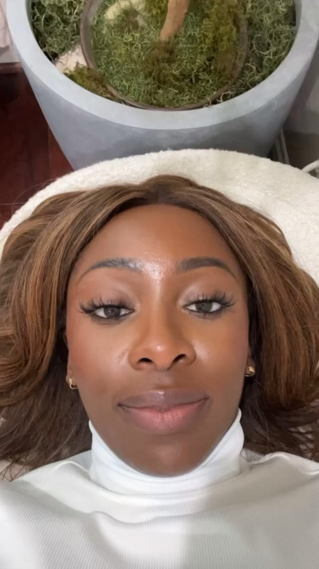 These are my favorite cluster lashes with the thinness band. My lash map is 18 16 18 14. I never use the glue that comes with it. I love using the glue I linked here. To be honest, I only use the bond side and able to get one to two weeks of wear out of them

#LTKHoliday #LTKBeauty #LTKStyleTip