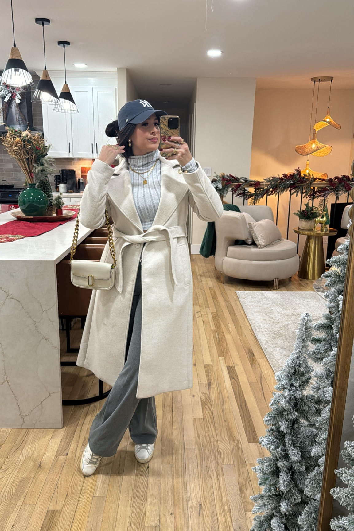Cozy winter dress down outfits ✨

#LTKSeasonal #LTKActive #LTKWorkwear