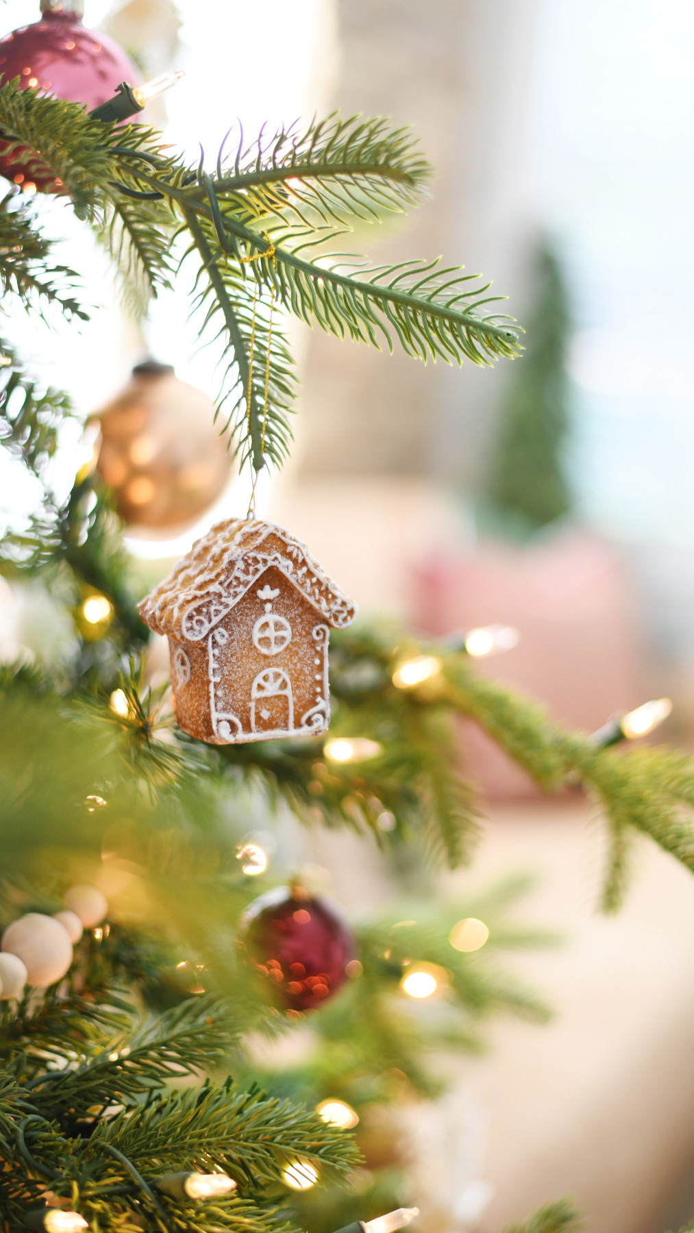 I love gingerbread ornaments and the bit of whimsy they add to the tree. 

Christmas Decor | Christmas Ornament | Christmas Tree 

#LTKHoliday #LTKHome 

 

 #LTKSaleAlert #LTKFindsUnder50 #LTKFindsUnder100