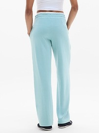 Seasoft Mid Rise Straight Pant | Athleta