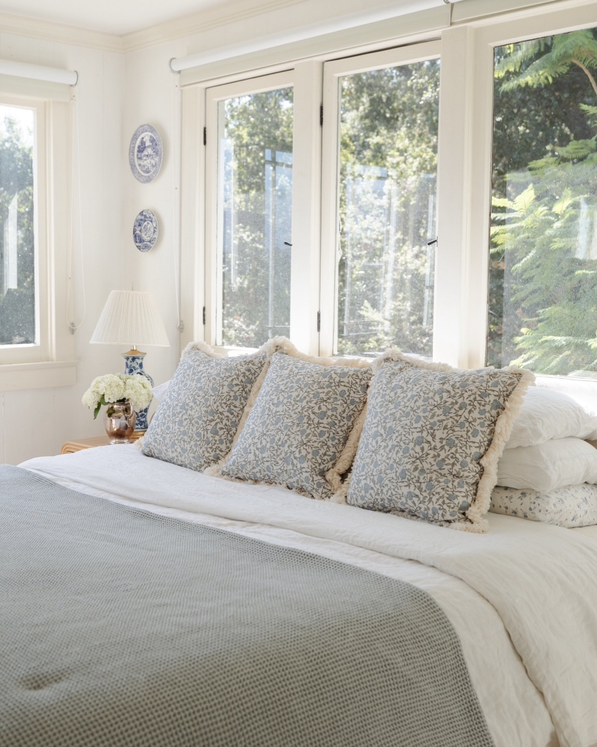 Shop Kyra Smolkin’s Nancy Meyers’ inspired coastal bedroom! #LTKhome 