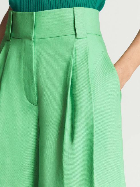 Reiss Green Gracey Tailored Shorts | Reiss (UK)