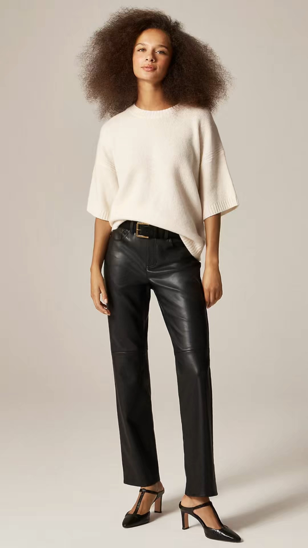 Cropped pant in faux leather
30% Off Event on select colors 

#LTKStyleTip #LTKSaleAlert
