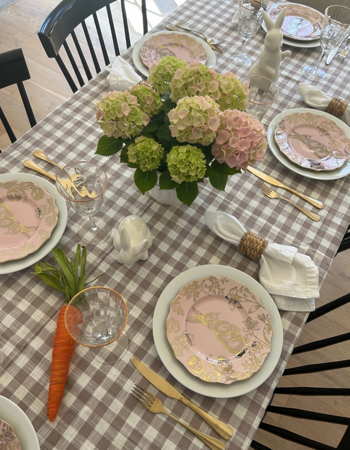 Easter tablescape 🐰

#LTKSeasonal #LTKHome
