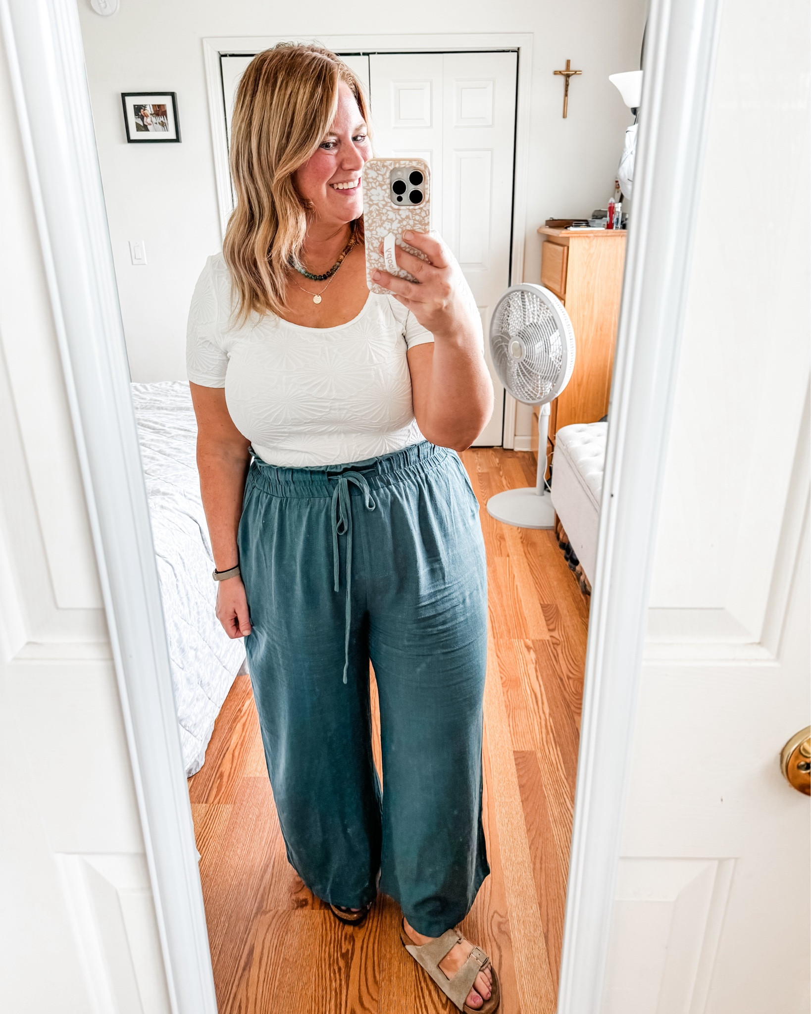 The best linen pants from Amazon! I sized up to an XXL for extra room in the belly.  Petite friendly! 